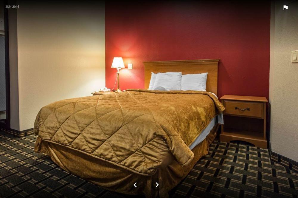 Econo Lodge Inn & Suites Peoria Illinois Exteriér fotografie