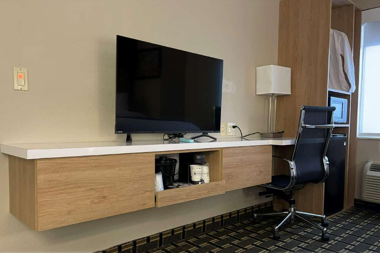 Econo Lodge Inn & Suites Peoria Illinois Exteriér fotografie